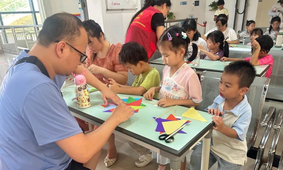 “童心向党 快乐启航”绘本亲子共读暖心回顾