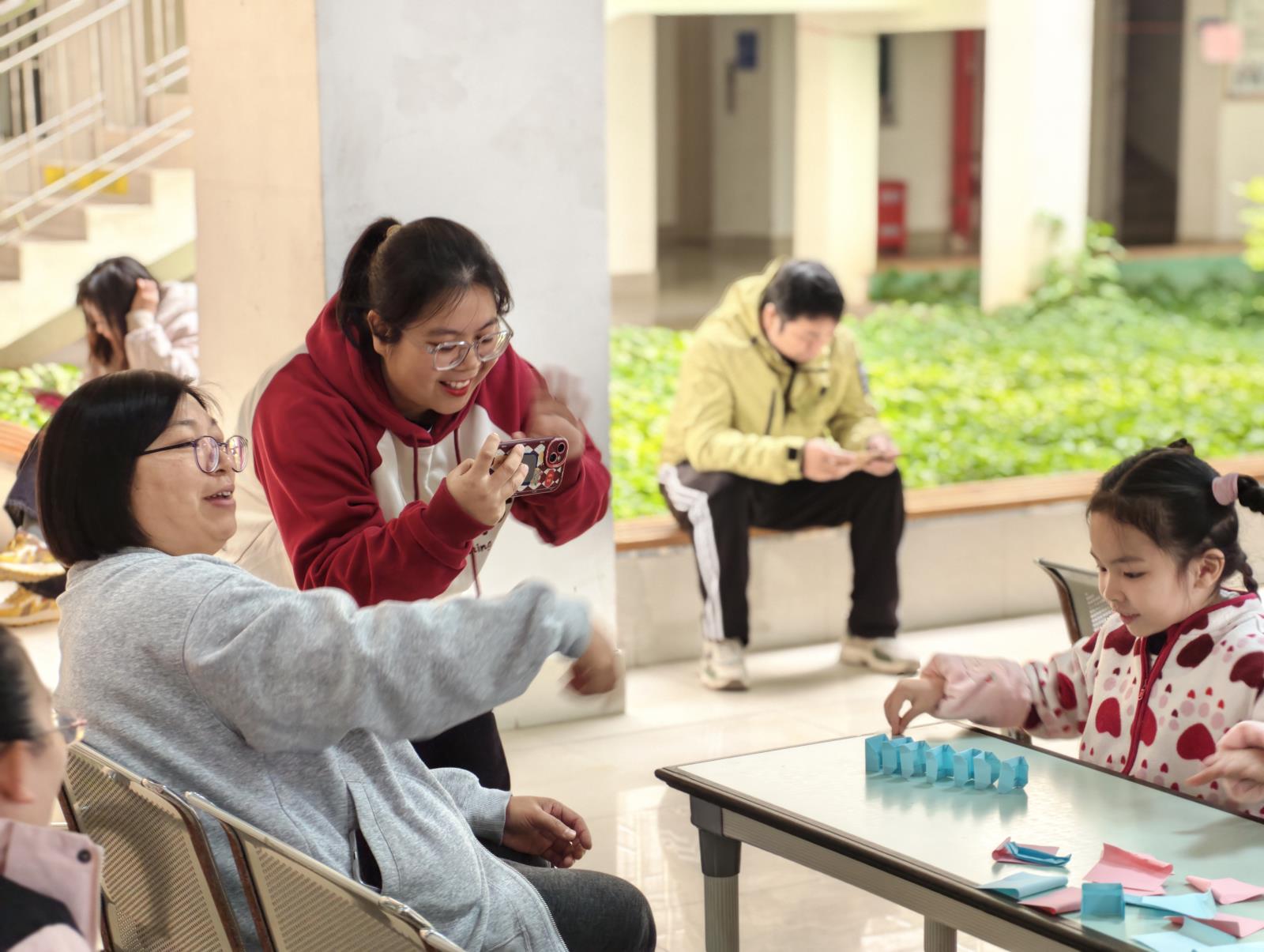 梧童探秘社:翻滚的奇想 探秘的欢笑